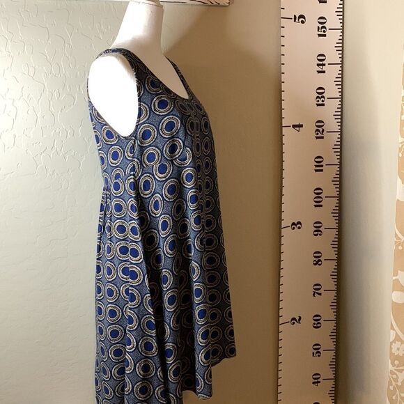 H&M blue circular pattern dress with back button closure Size 6 Full skirt - Picture 4 of 9